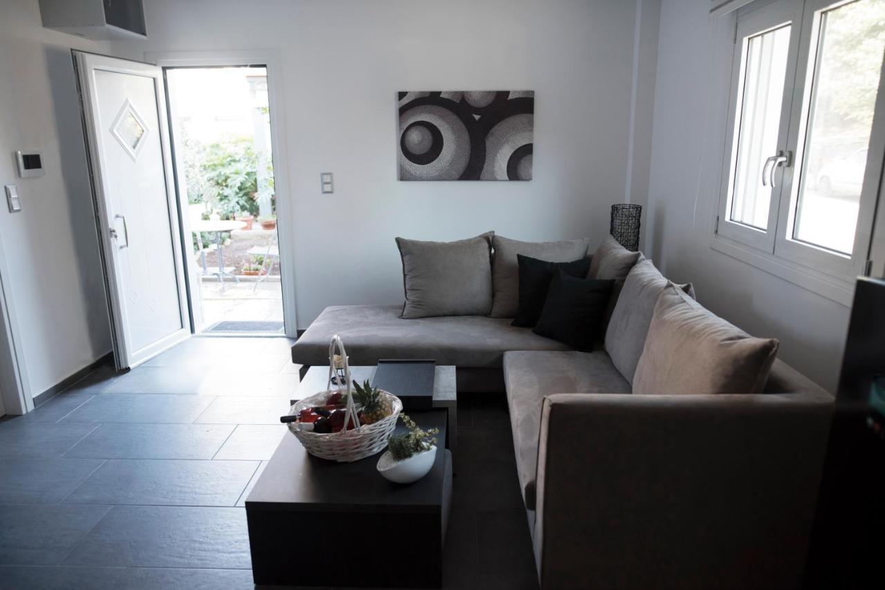 Lf Suites - Irene Thebes Luaran gambar