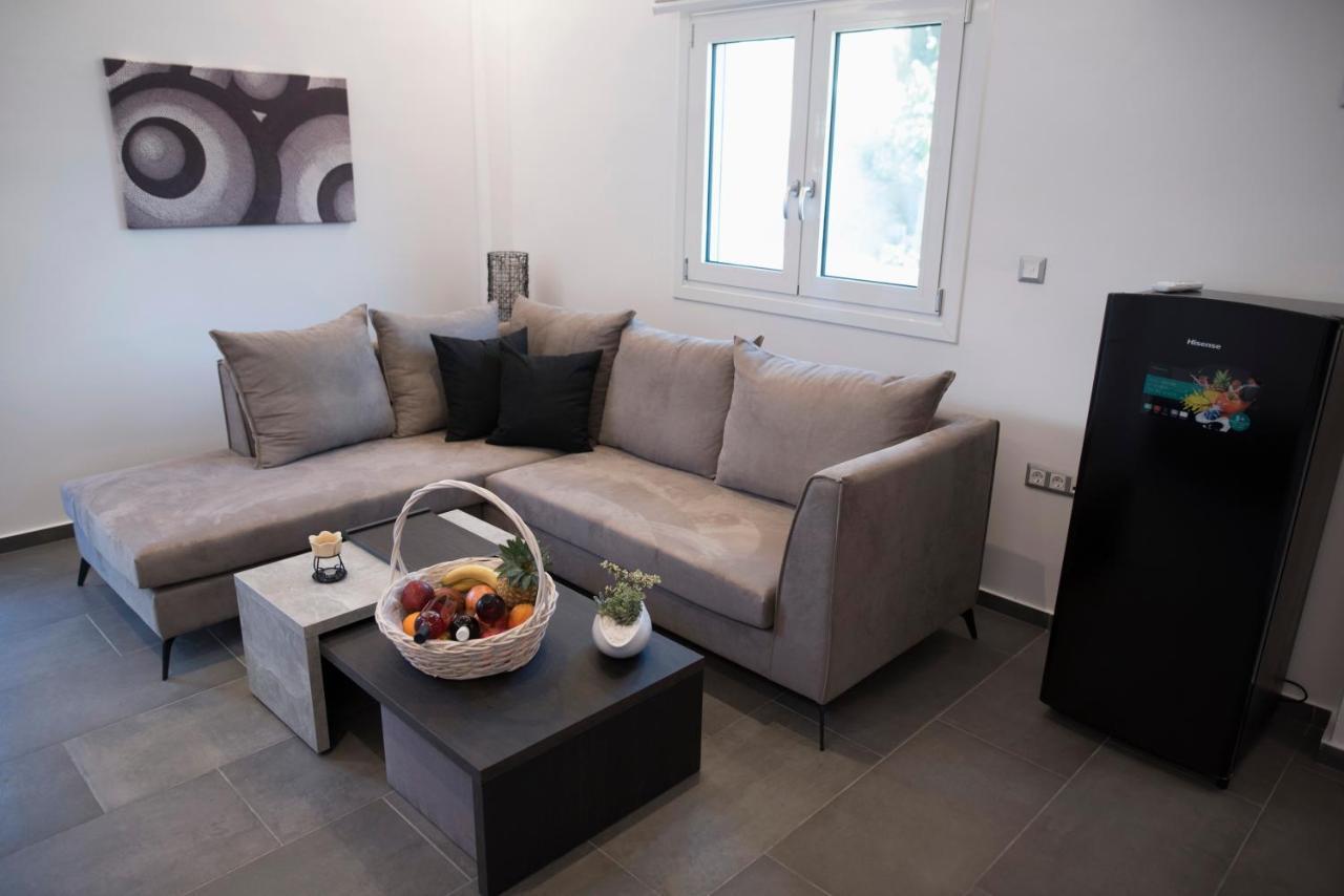 Lf Suites - Irene Thebes Luaran gambar