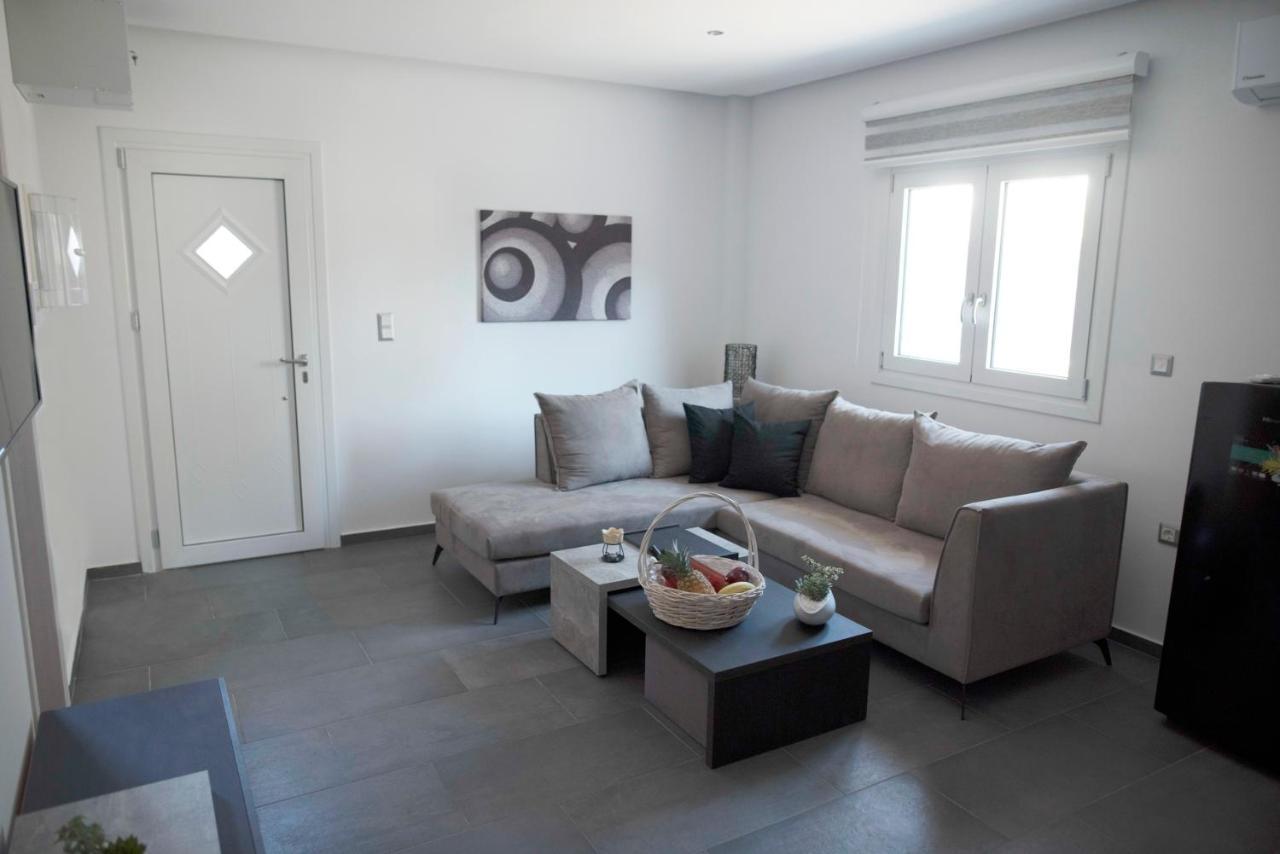 Lf Suites - Irene Thebes Luaran gambar